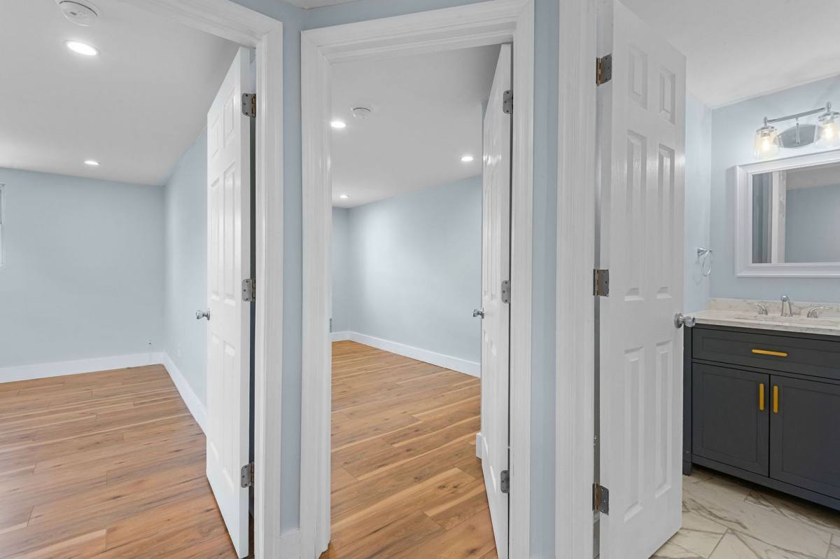 Apartment for rent at 137 W Maryland Ave, Clifton Heights, PA 19018