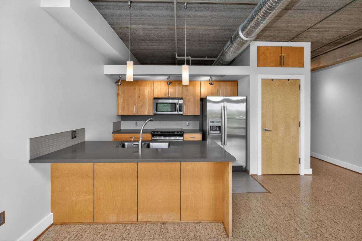 Apartment for rent at 309 E 5th St, Des Moines, IA 50309