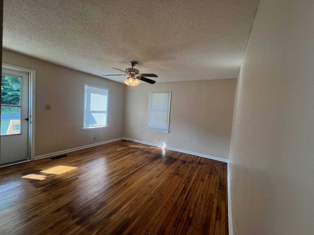 House for rent at 1387 Mount Ulla Highway, Mooresville, NC 28115