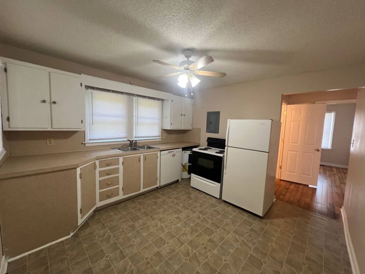 House for rent at 1387 Mount Ulla Highway, Mooresville, NC 28115