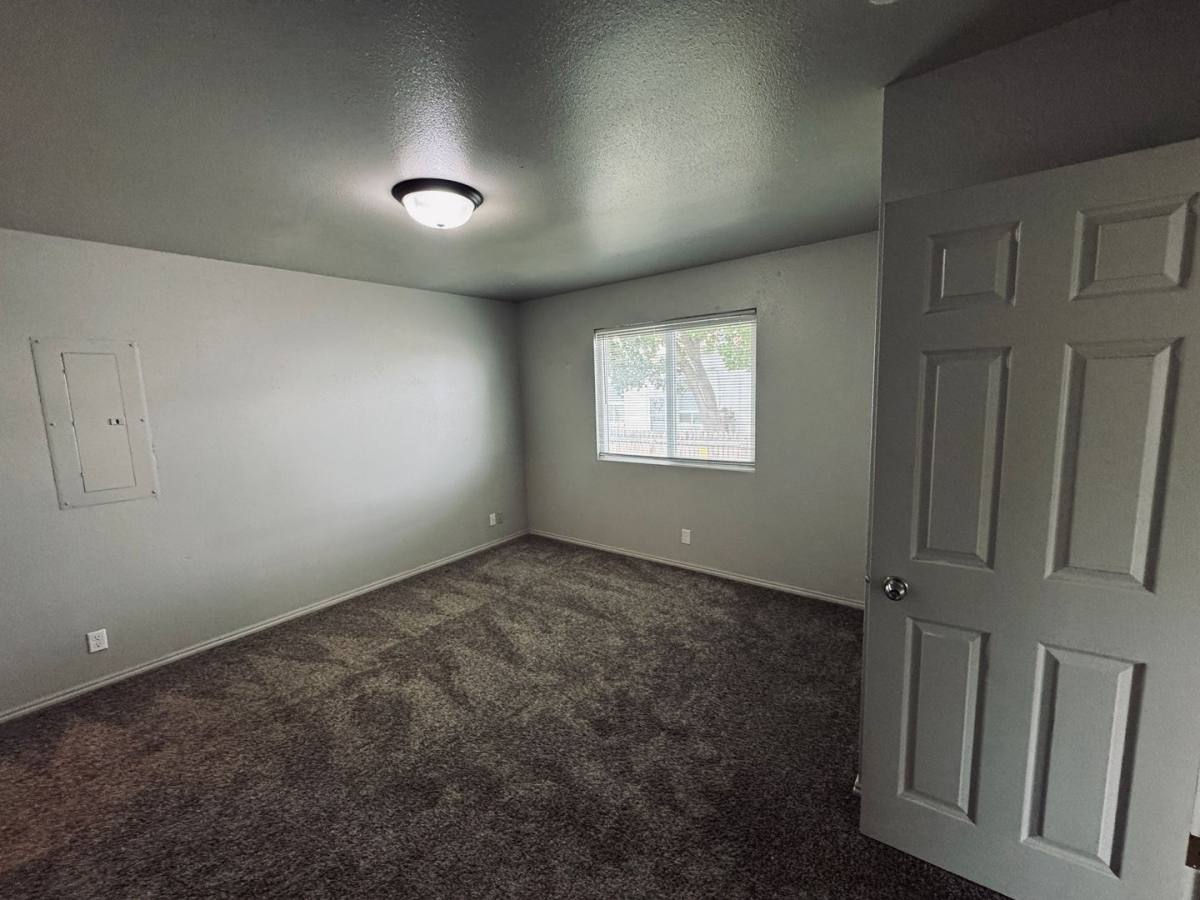 Apartment for rent at 49 E Main St, Saint Anthony, ID 83445