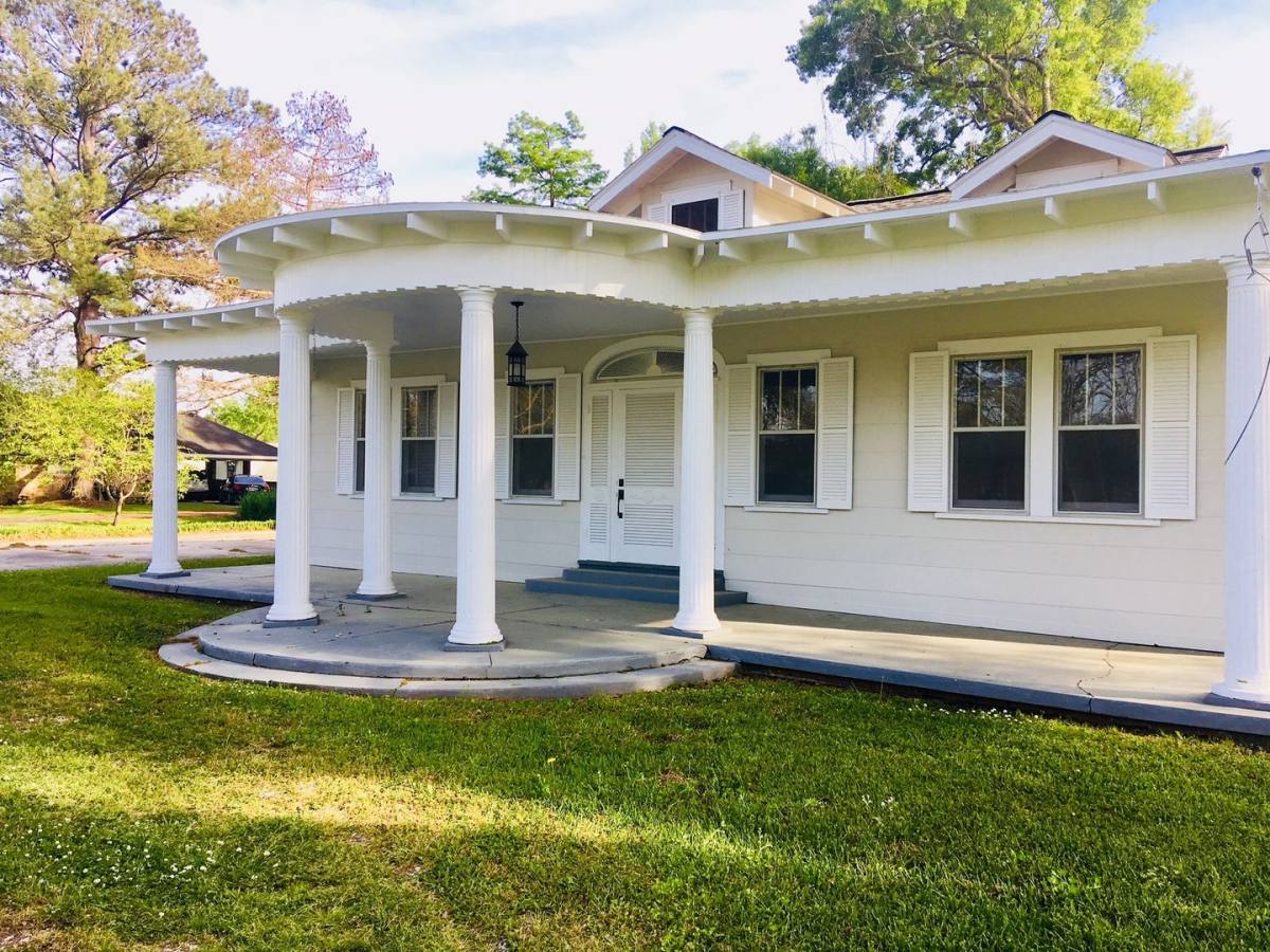 House for rent at 208 Saint Anne St, Carencro, LA 70520