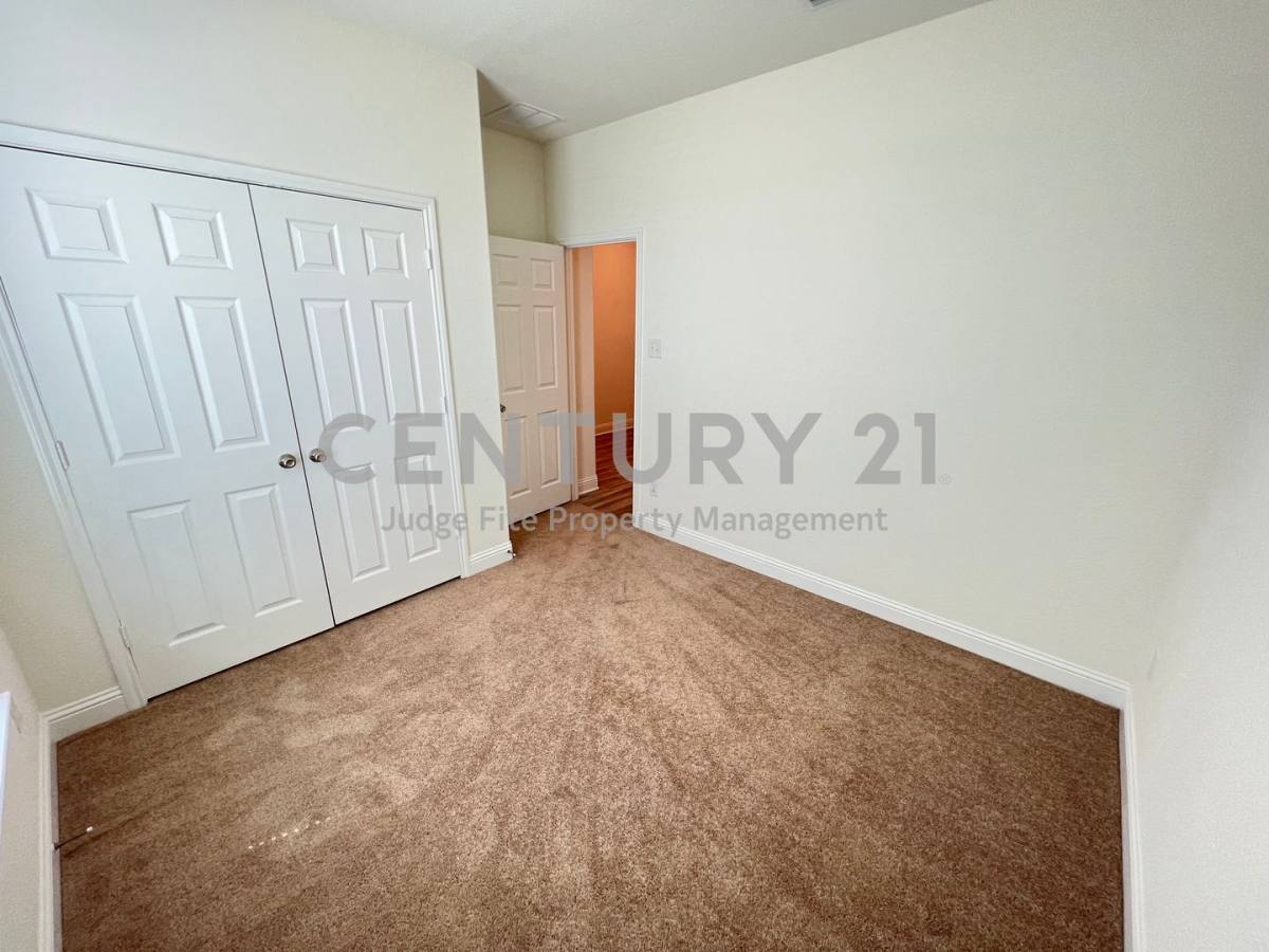 House for rent at 2605 Warren Lane, Aubrey, TX 76227
