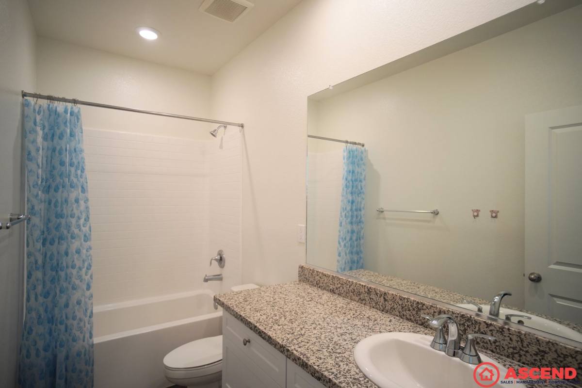 House for rent at 7320 Lago Puccini St, Bakersfield, CA 93311