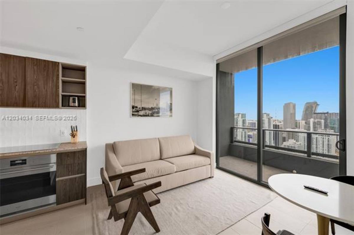 Condo for rent at 601 NE 1st Ave, Miami, FL 33132