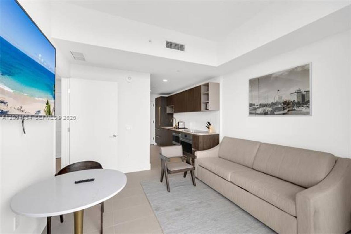 Condo for rent at 601 NE 1st Ave, Miami, FL 33132
