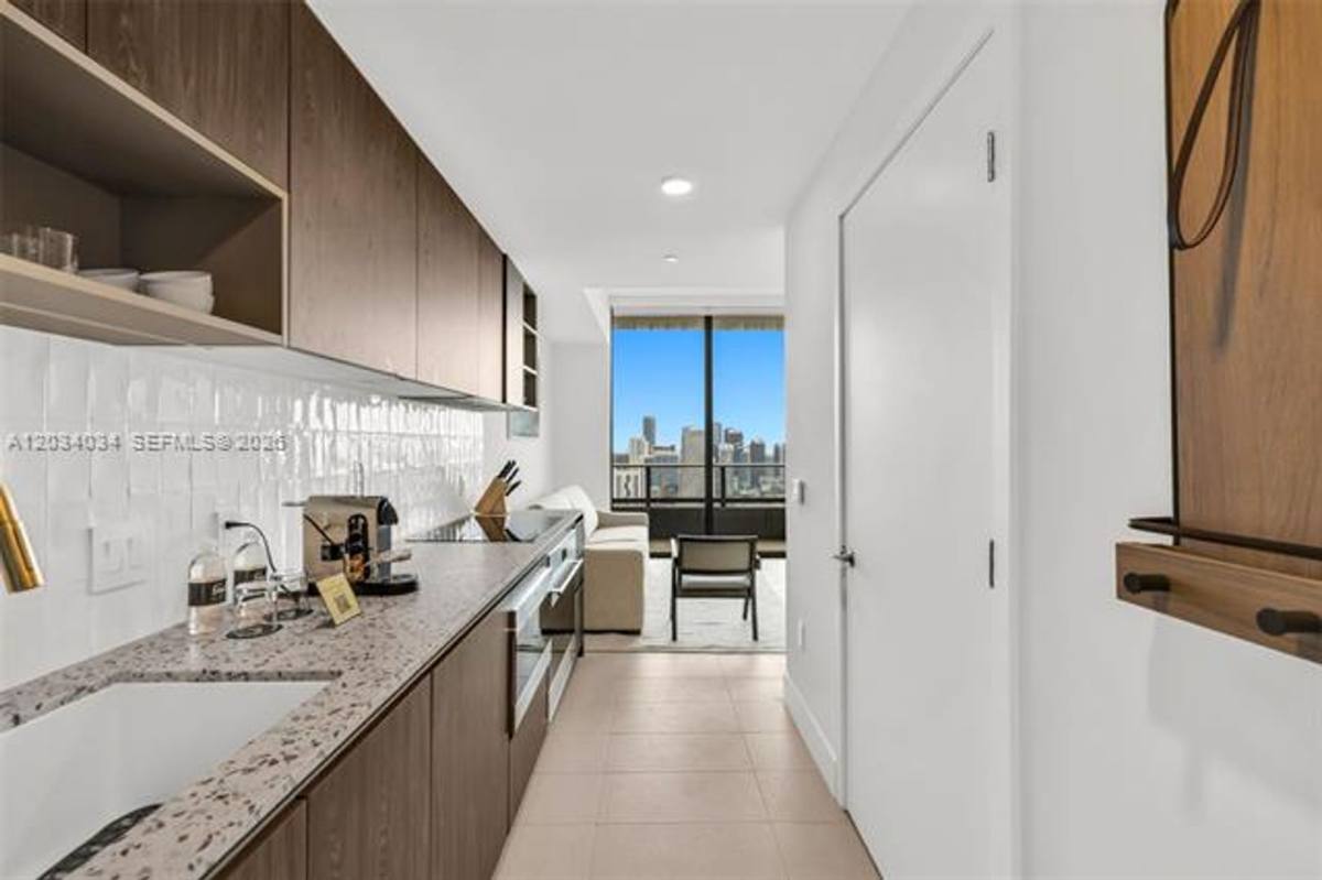 Condo for rent at 601 NE 1st Ave, Miami, FL 33132