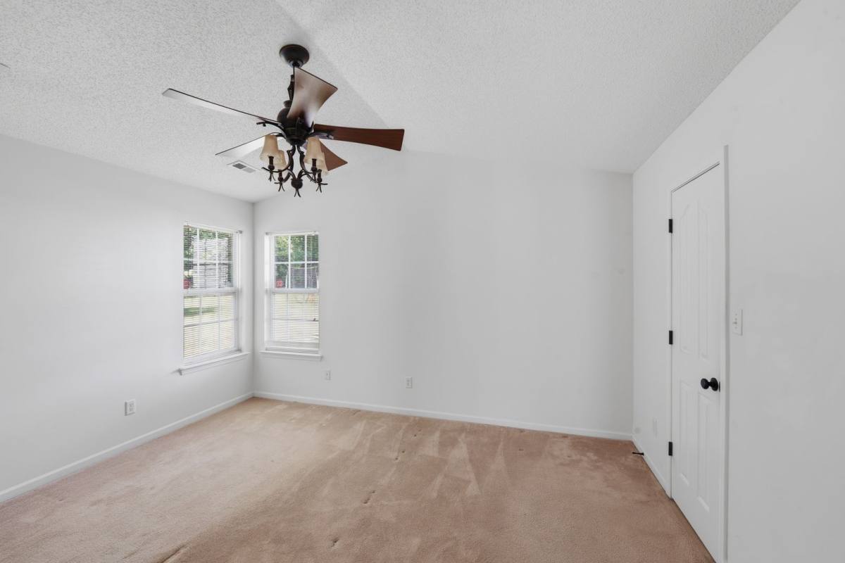 House for rent at 9740 Veronica Dr, Charlotte, NC 28215