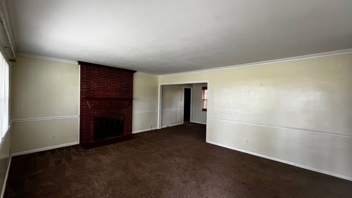 House for rent at 207 Robin Rd, Portsmouth, VA 23701
