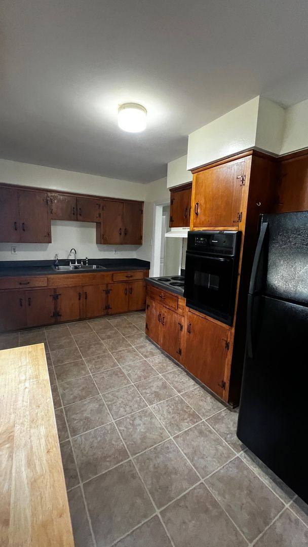 House for rent at 207 Robin Rd, Portsmouth, VA 23701
