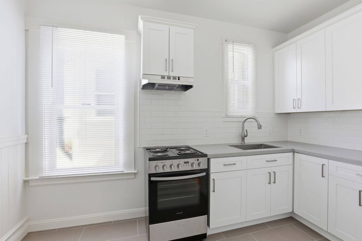 Apartment for rent at 1643 Castro St, San Francisco, CA 94114