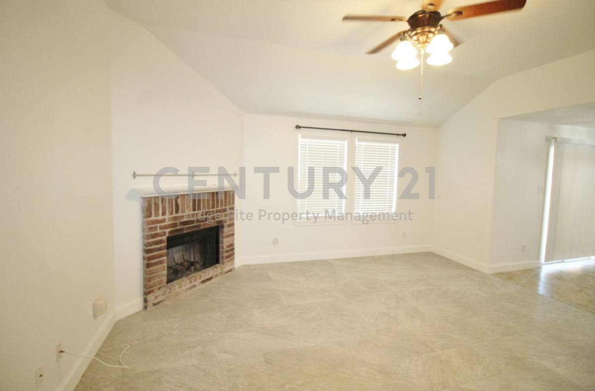 House for rent at 928 Oakcrest Dr, Wylie, TX 75098