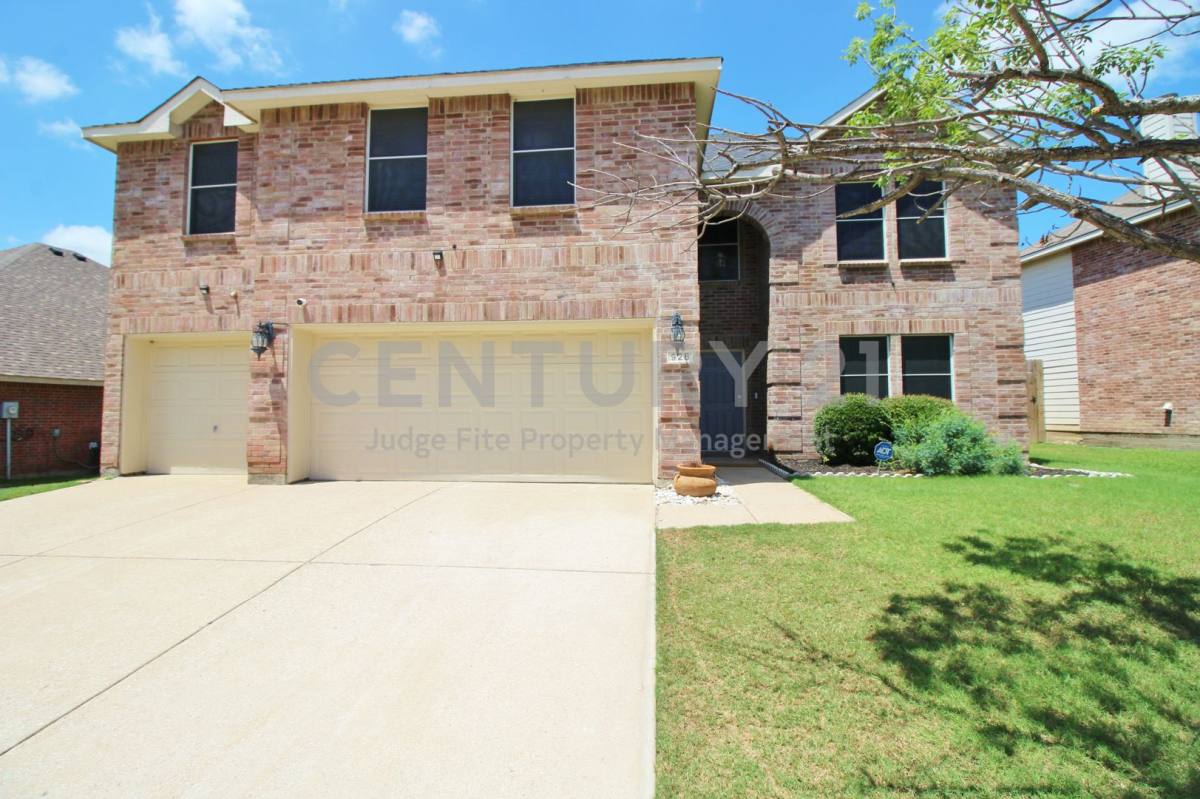 House for rent at 928 Oakcrest Dr, Wylie, TX 75098