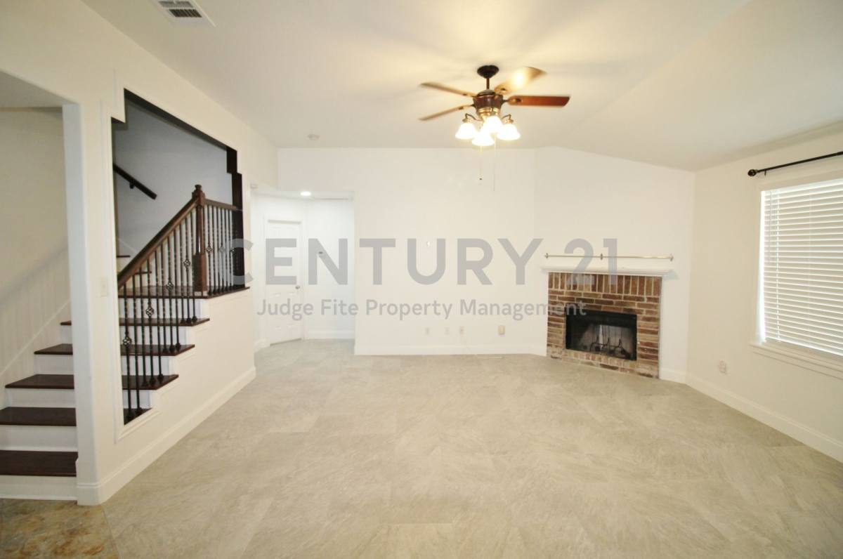 House for rent at 928 Oakcrest Dr, Wylie, TX 75098