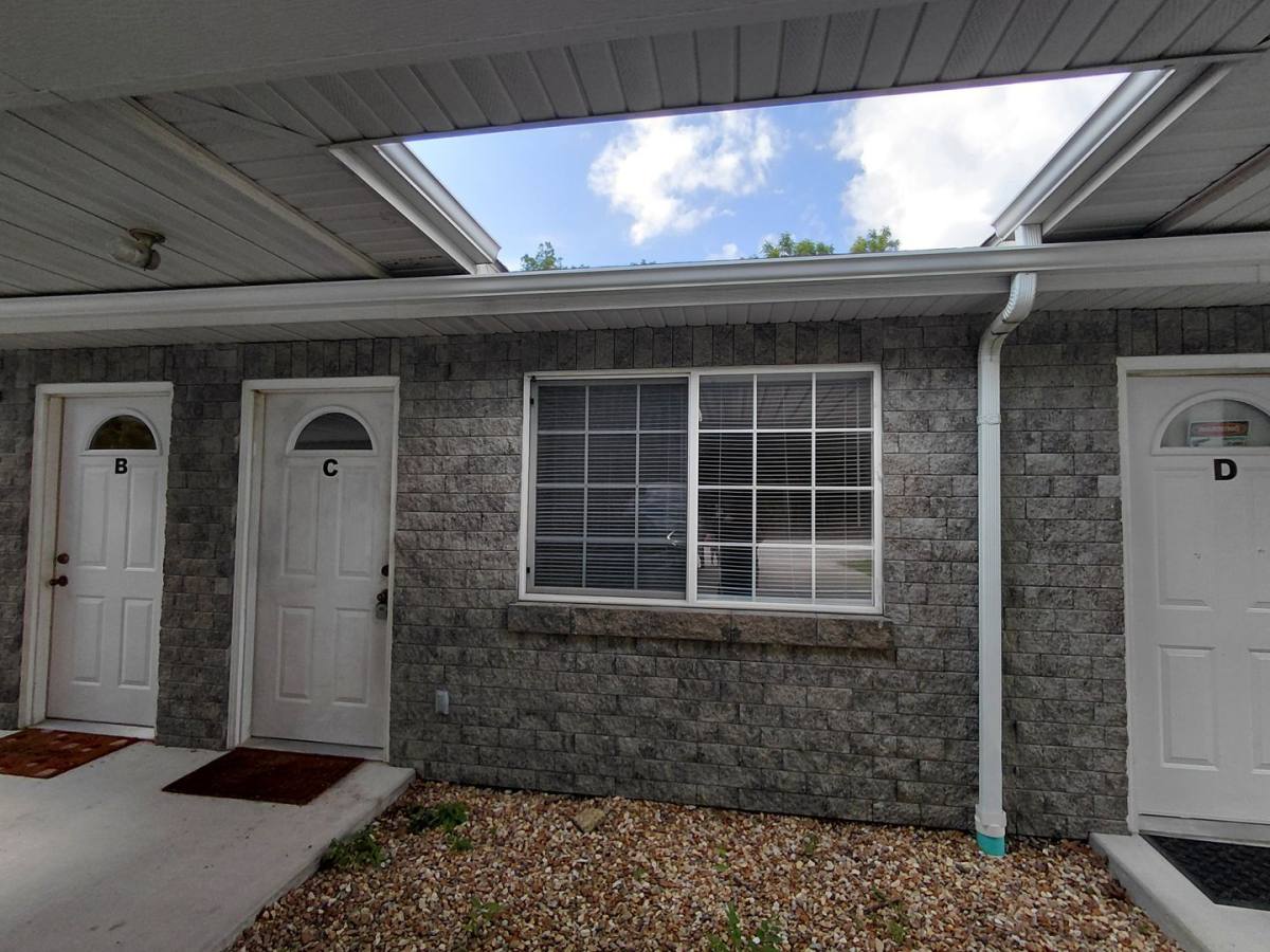 Apartment for rent at 114 Booker Rd, Waynesville, MO 65583