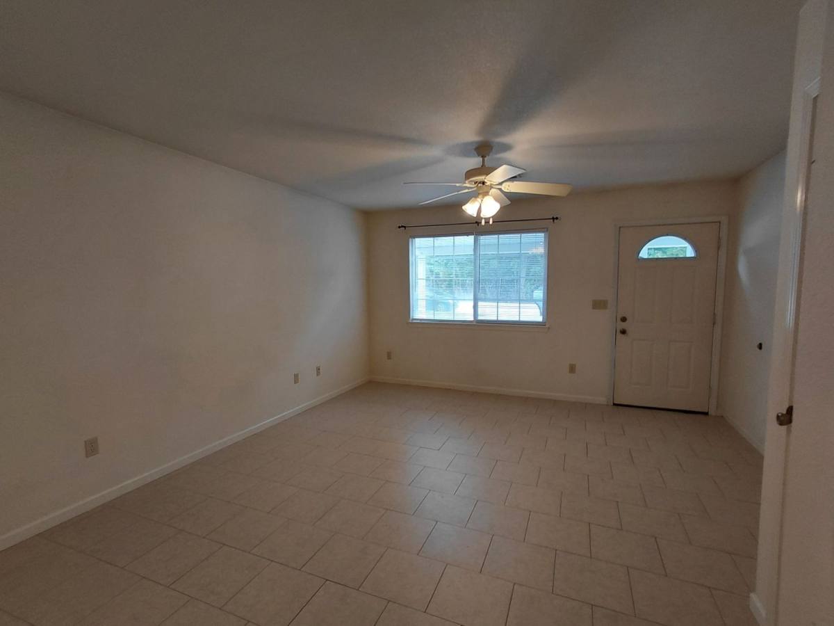 Apartment for rent at 114 Booker Rd, Waynesville, MO 65583