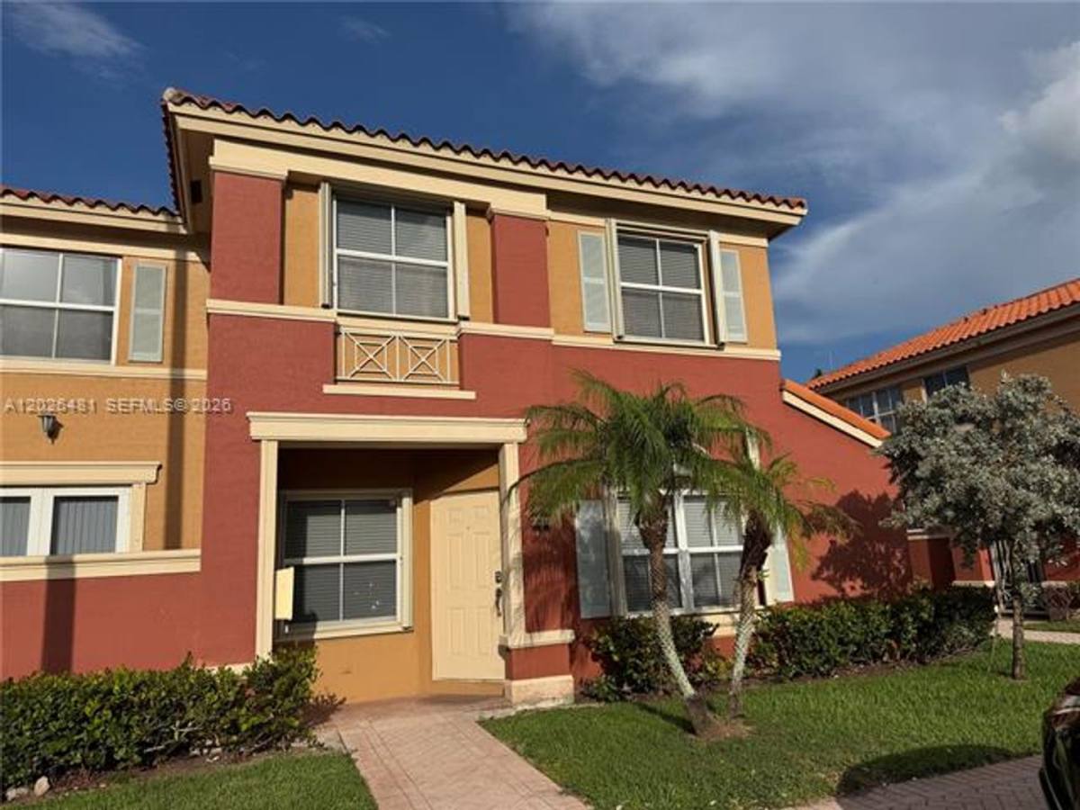 Townhouse for rent at 6202 NW 115th Place, Miami, FL 33178
