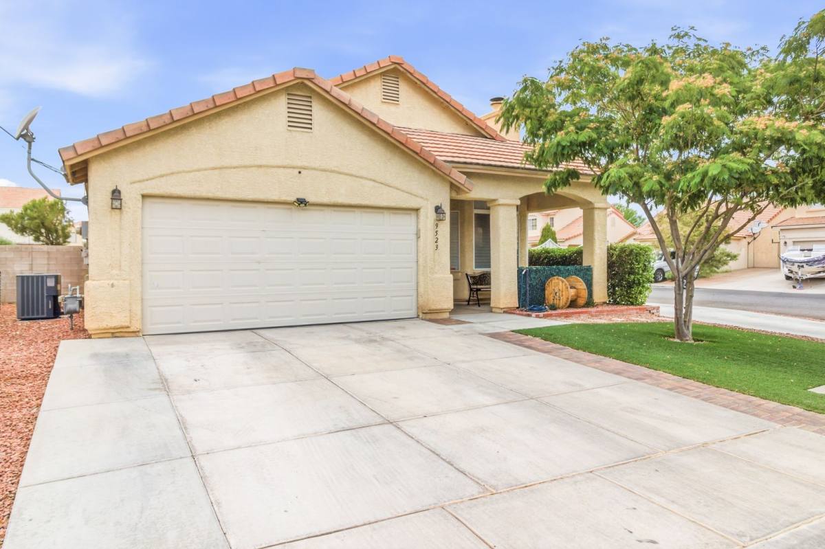 House for rent at 9523 Observer St, Las Vegas, NV 89123