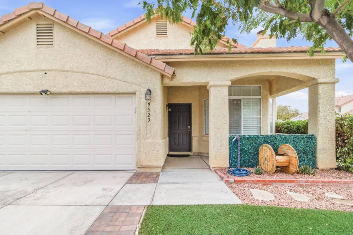 House for rent at 9523 Observer St, Las Vegas, NV 89123