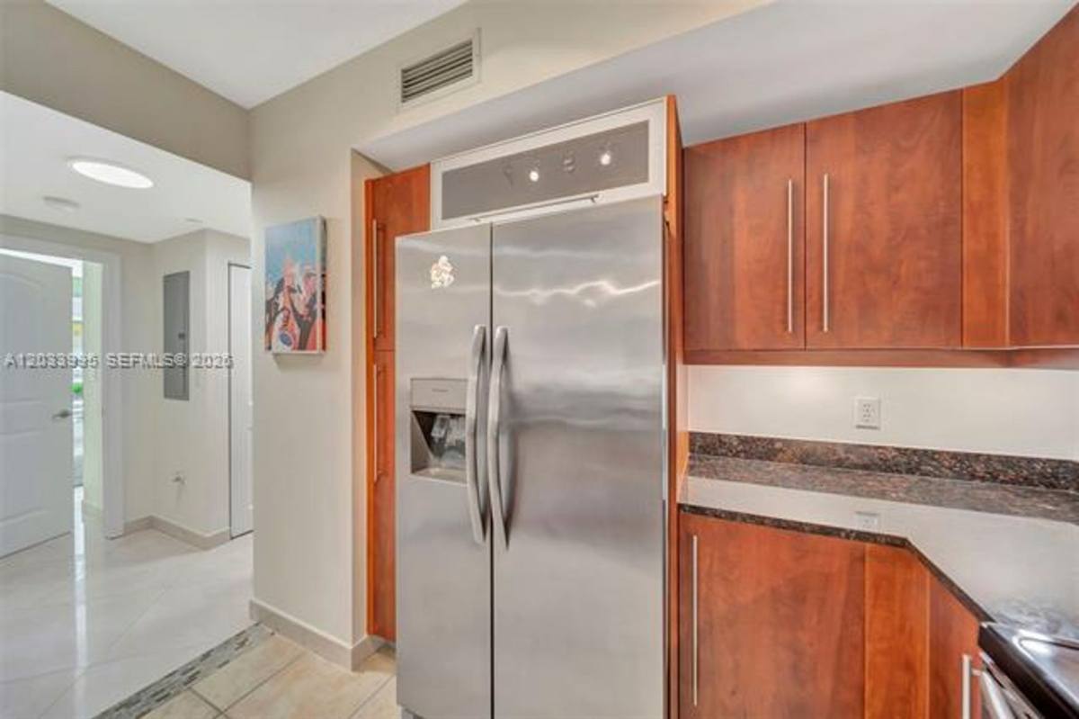 Apartment for rent at 7355 SW 89th St, Miami, FL 33156