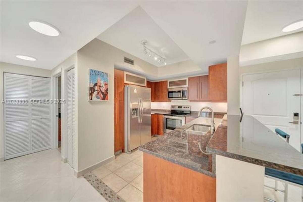 Apartment for rent at 7355 SW 89th St, Miami, FL 33156