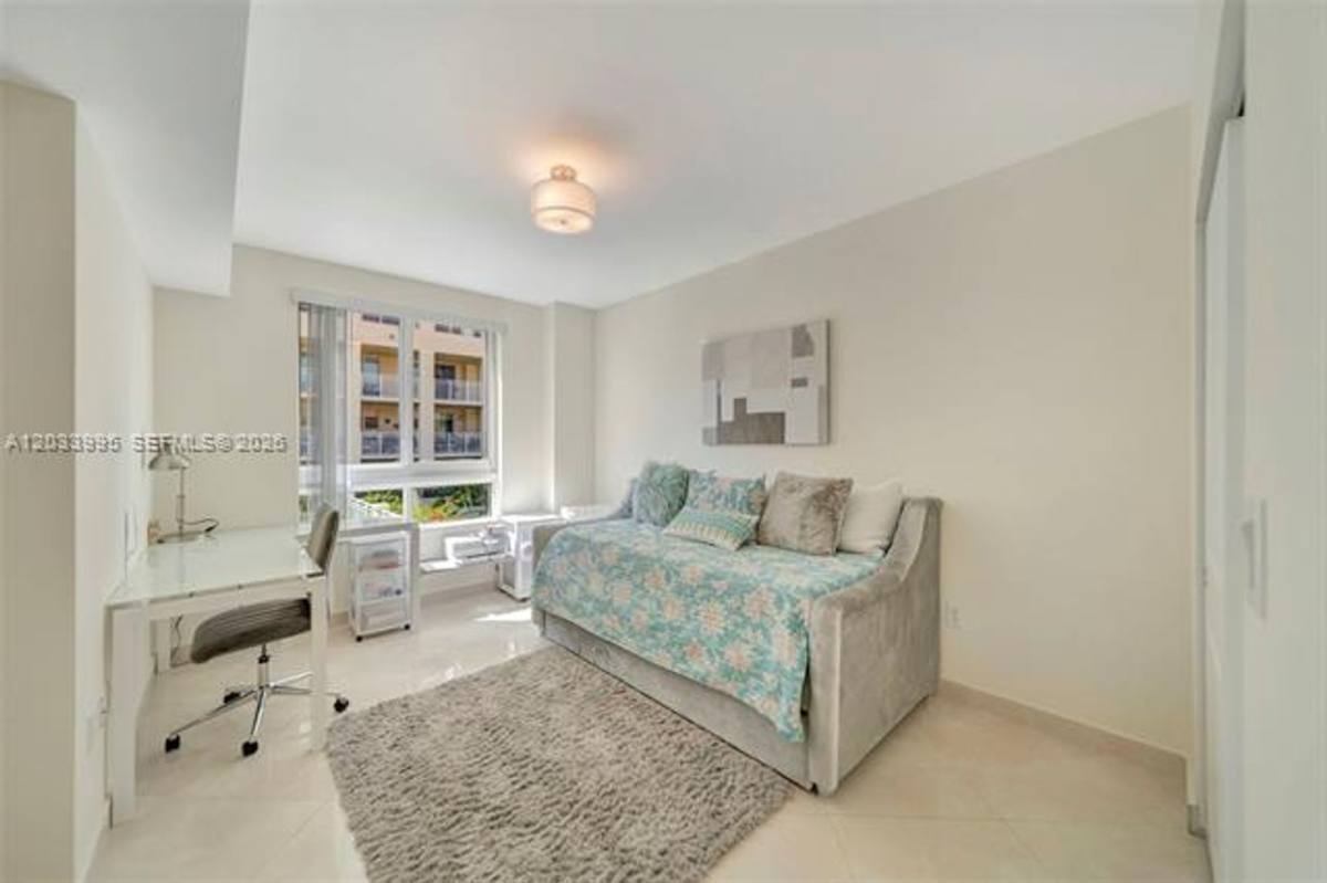 Apartment for rent at 7355 SW 89th St, Miami, FL 33156