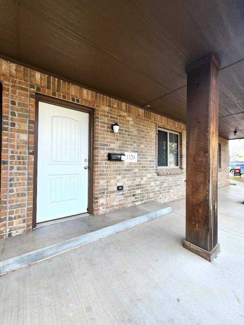 Apartment for rent at 1120 E Campbell St, Edmond, OK 73034