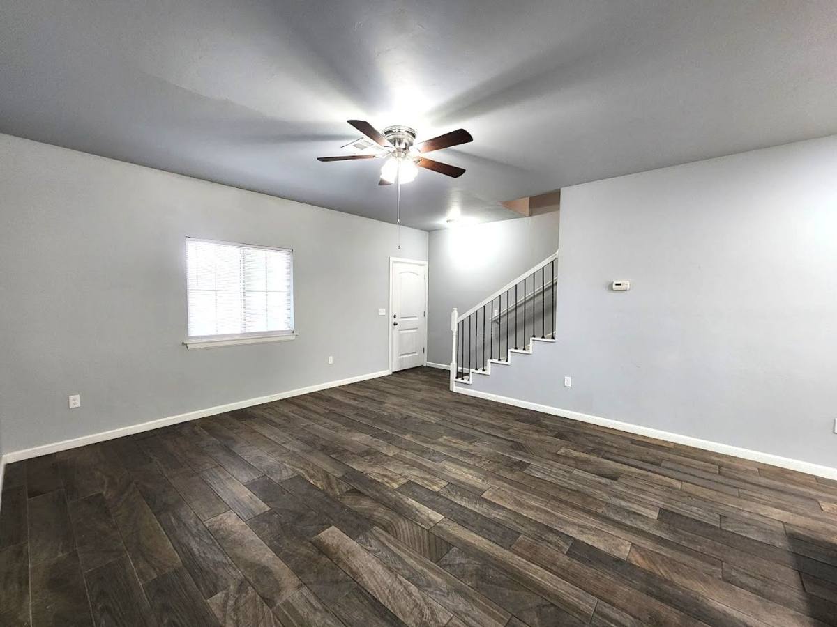 Apartment for rent at 1120 E Campbell St, Edmond, OK 73034