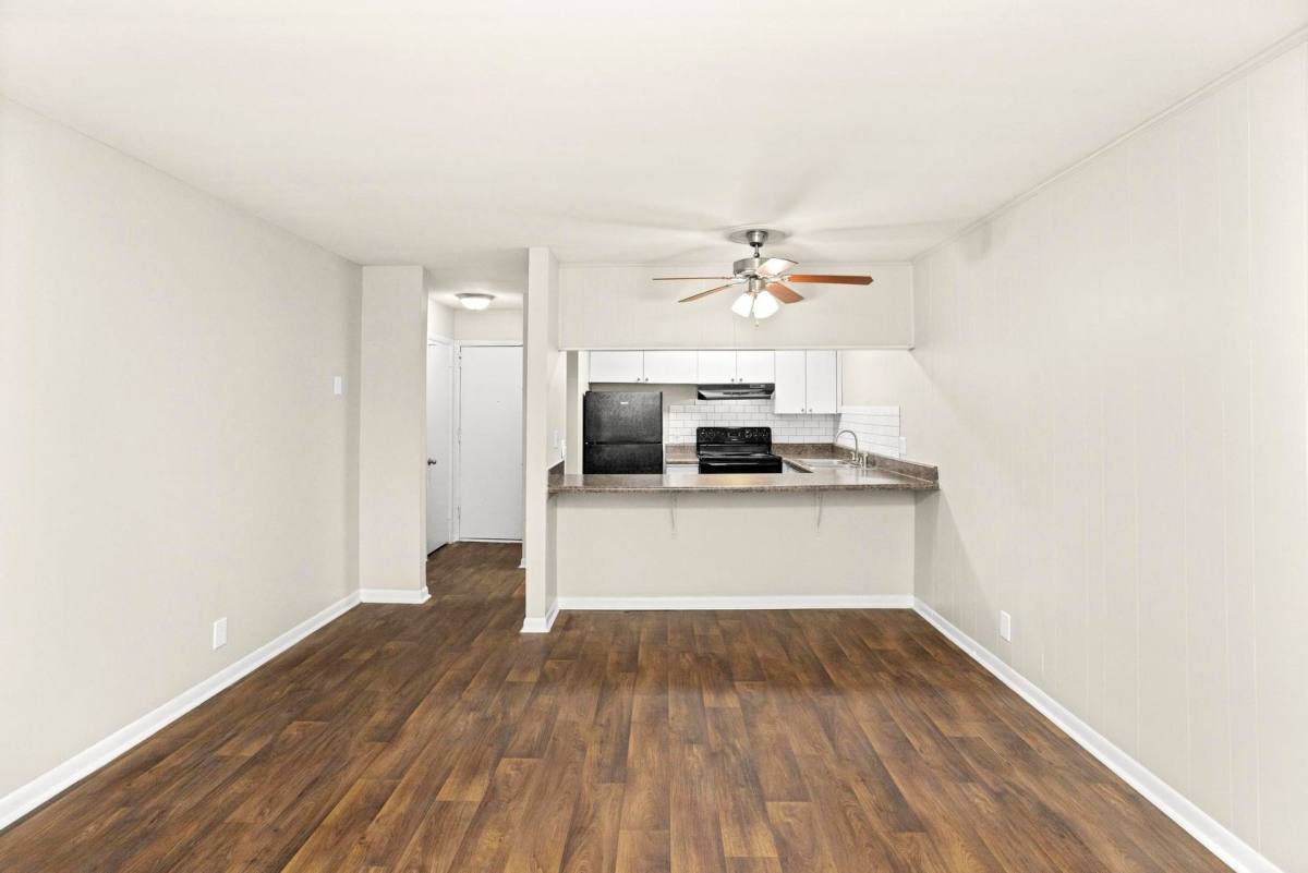 Apartment for rent at 1701 Gale Lane, Nashville, TN 37212