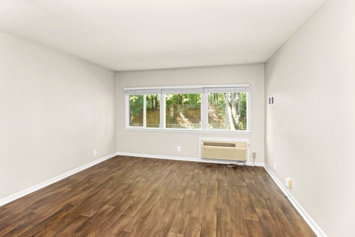 Apartment for rent at 1701 Gale Lane, Nashville, TN 37212