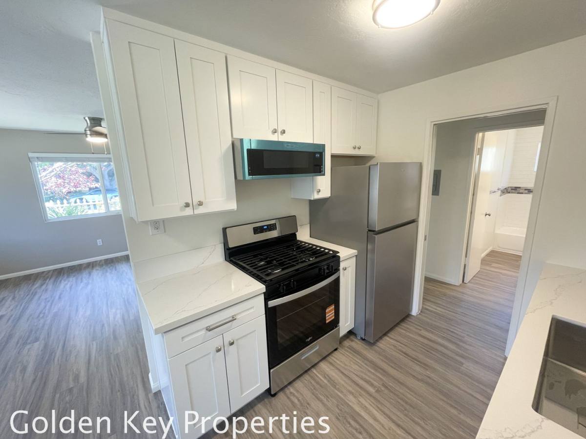 Apartment for rent at 3110-3130 Jefferson St, Carlsbad, CA 92008
