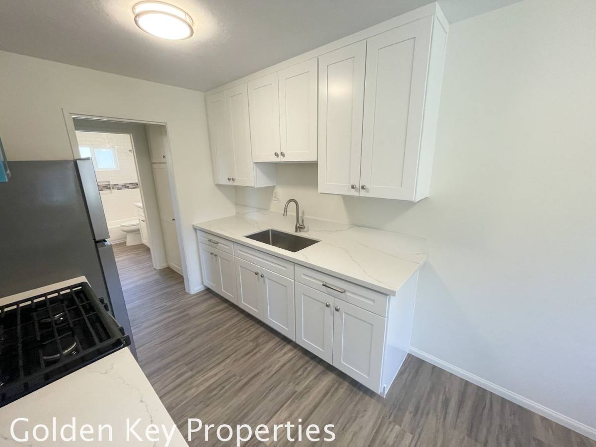 Apartment for rent at 3110-3130 Jefferson St, Carlsbad, CA 92008