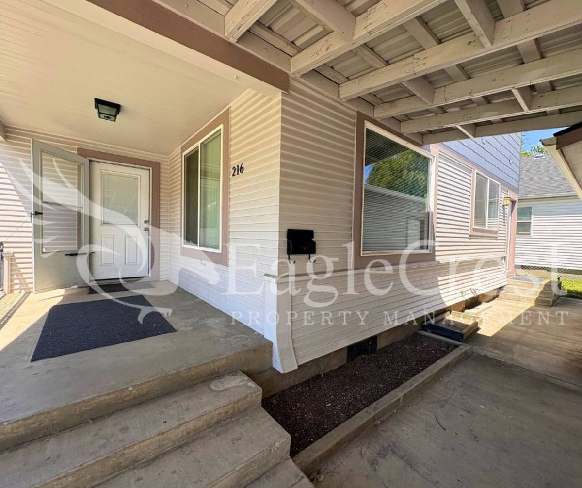 House for rent at 216 N Park St, Walla Walla, WA 99362