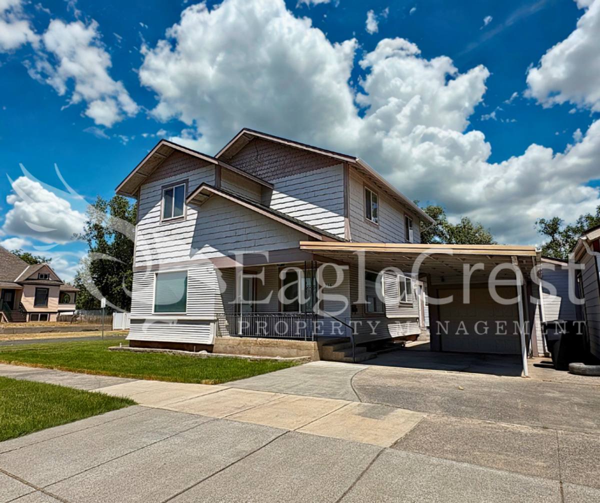 House for rent at 216 N Park St, Walla Walla, WA 99362