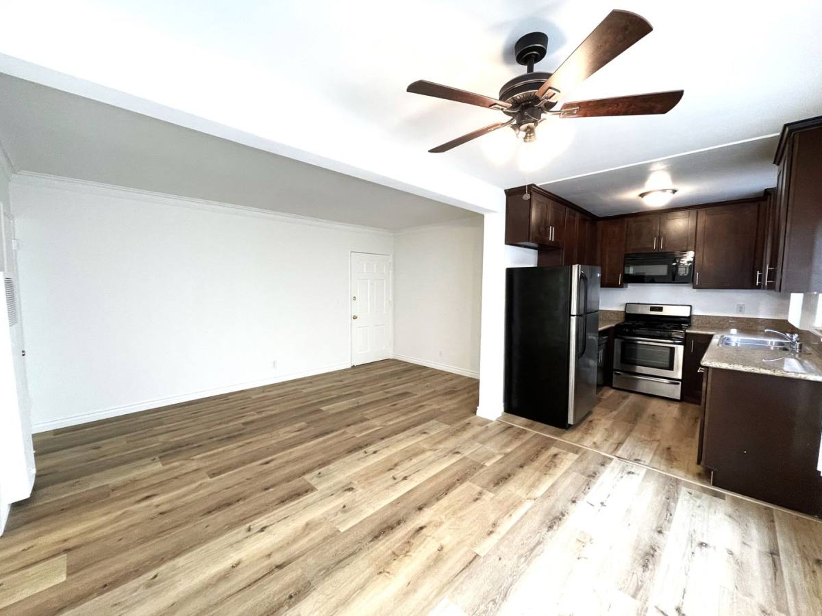 Apartment for rent at 3565 S Sepulveda Blvd, Los Angeles, CA 90034