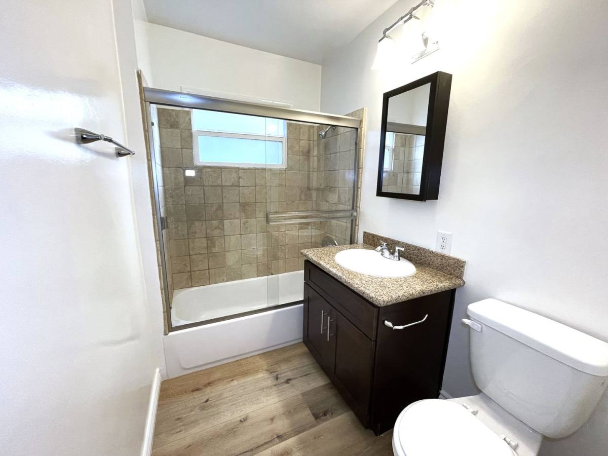 Apartment for rent at 3565 S Sepulveda Blvd, Los Angeles, CA 90034