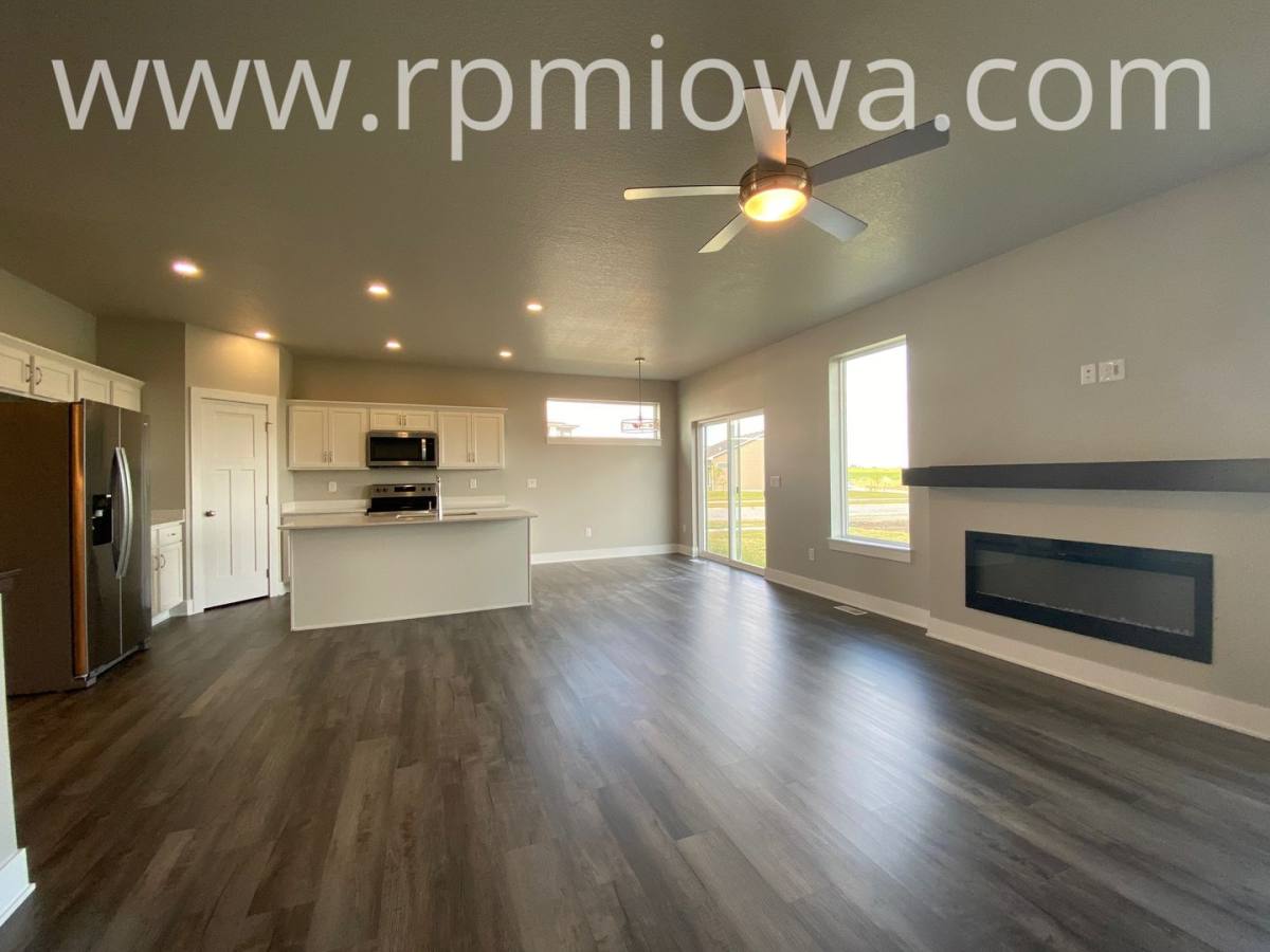 House for rent at 740 SE Drumlin Dr, Waukee, IA 50263