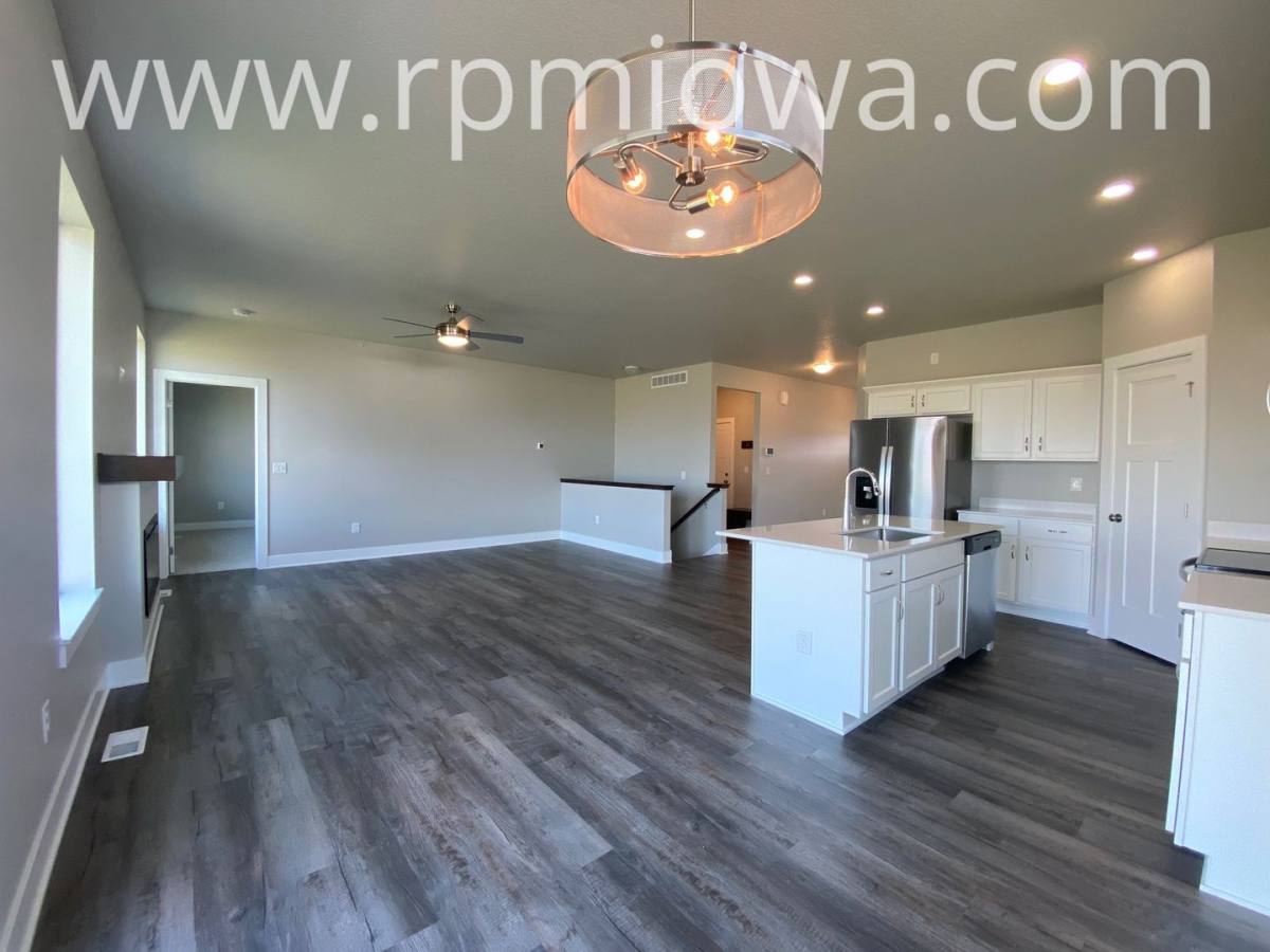 House for rent at 740 SE Drumlin Dr, Waukee, IA 50263
