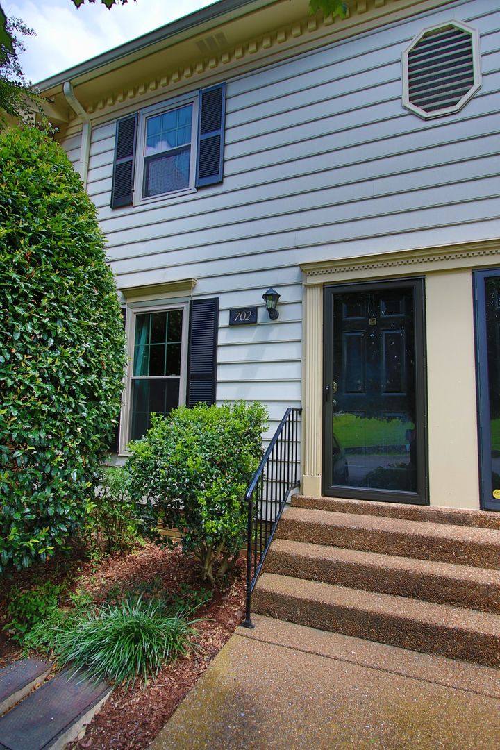 Townhouse for rent at 702 Fox Ridge Dr, Brentwood, TN 37027