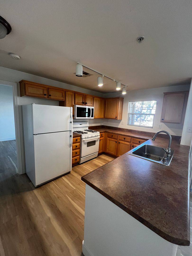 Condo for rent at 3915 Legend Hills St, Las Vegas, NV 89129
