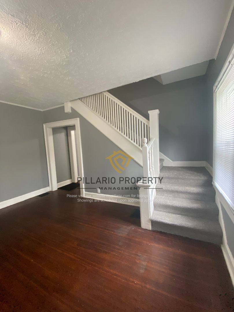 Apartment for rent at 916-918 Fairfield Ave, Indianapolis, IN 46205