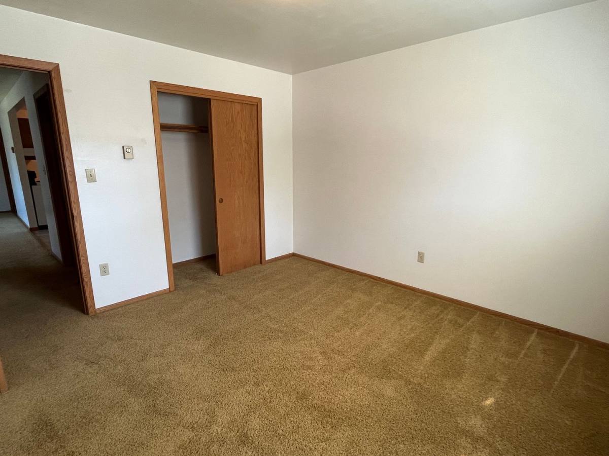 Apartment for rent at 410 4th Ave NE, Watertown, SD 57201