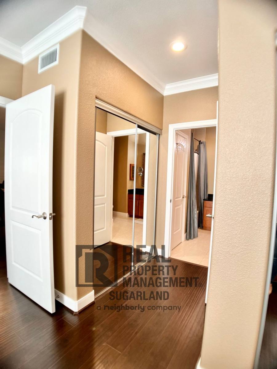 Apartment for rent at 2299 Lone Star Dr, Sugar Land, TX 77479