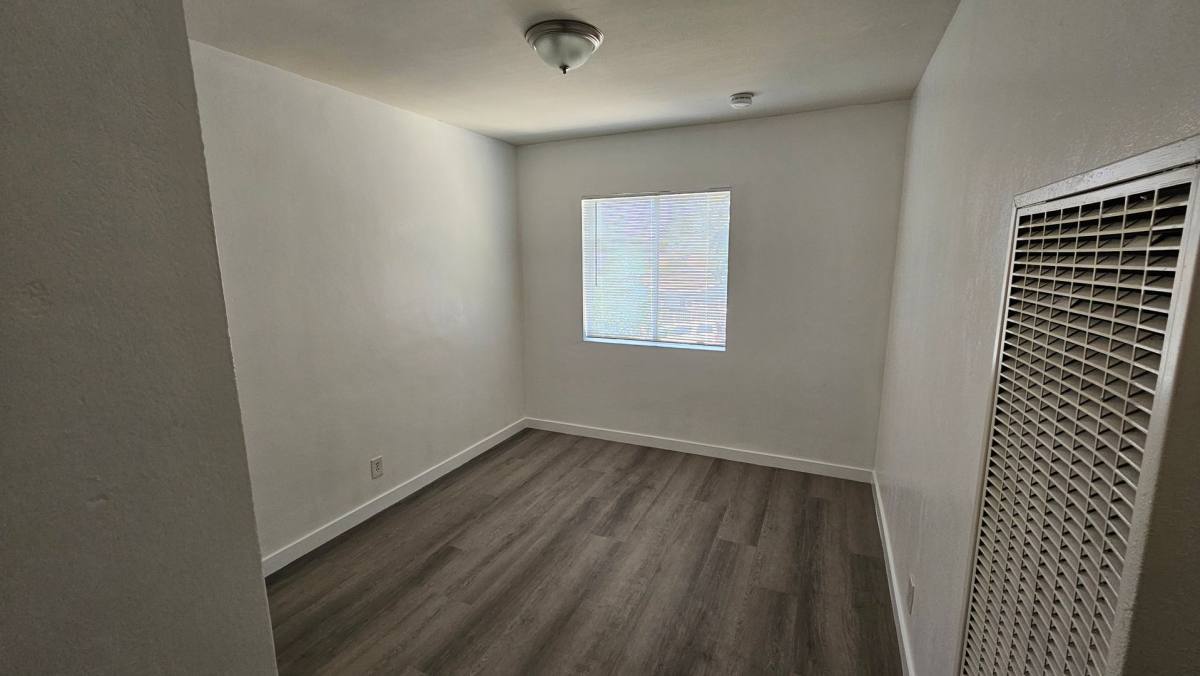 Apartment for rent at 2522-2522 1 2MLANCASTER Ave, Los Angeles, CA 90033