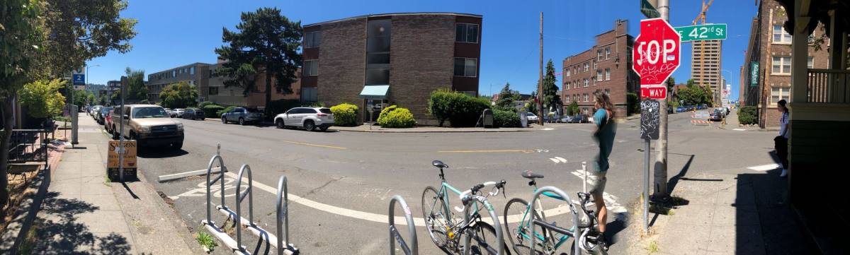 Apartment for rent at 4141 Brooklyn Ave NE, Seattle, WA 98105