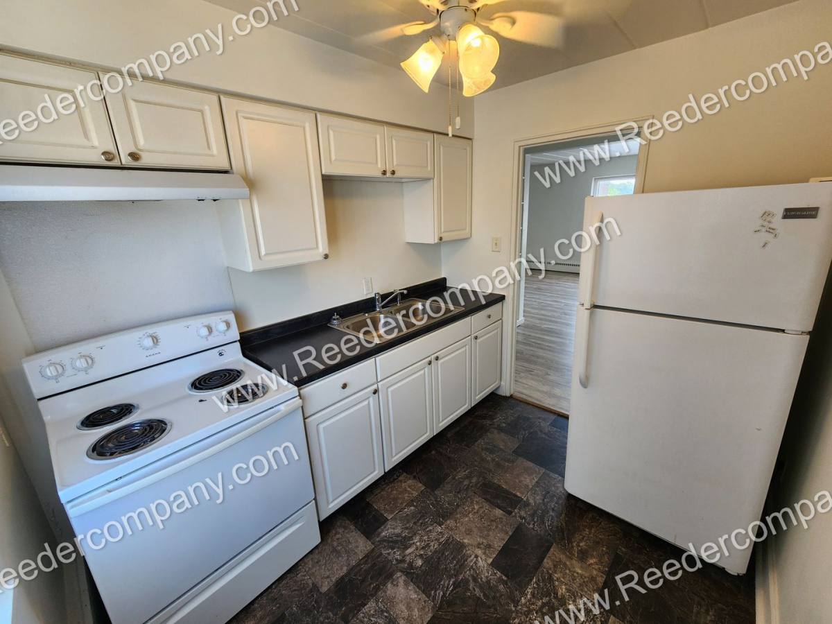 Apartment for rent at 6906-08 Olcott Ave, Hammond, IN 46323
