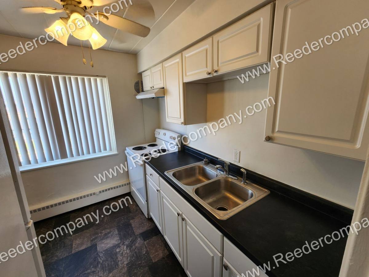 Apartment for rent at 6906-08 Olcott Ave, Hammond, IN 46323