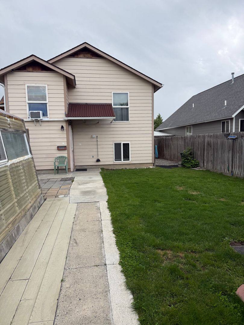 House for rent at 213 10th St, Belgrade, MT 59714