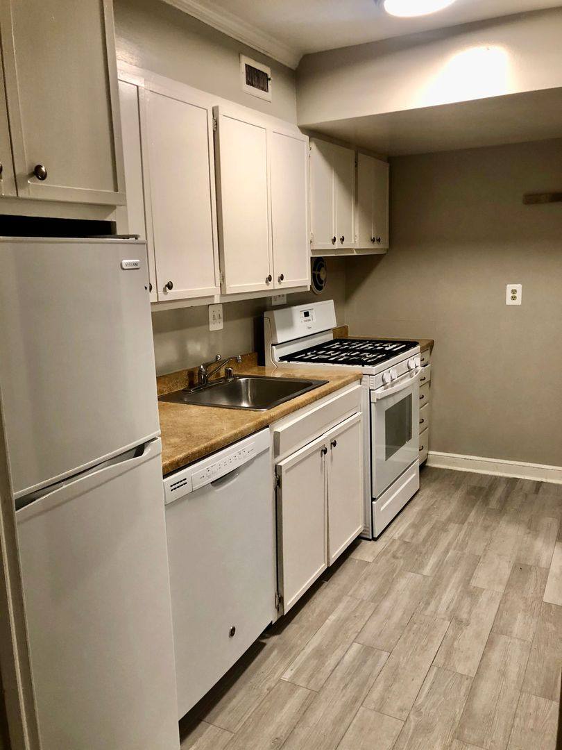 Apartment for rent at 941 25th St NW, Washington, DC 20037