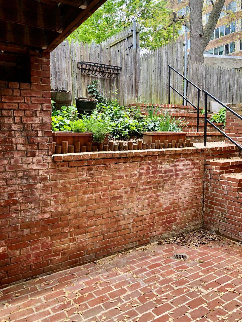 Apartment for rent at 941 25th St NW, Washington, DC 20037